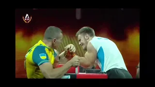 Олег Жох - десятиразовий чемпіон світу з армреслінгу