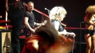 Tina Turner - Live In Manchester - Steamy Windows 04.04.2009