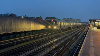 (7) Train Passing by 82nd Street Jackson Heights Station.