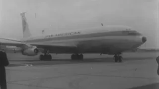 Pan Am Boeing 707 Departing London, 1958 | Boeing Classics
