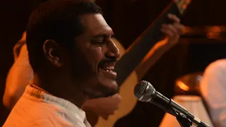 Playlist Por Acaso - Criolo - O Mundo É Um Moinho