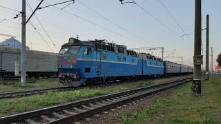 Ultra HD Електровоз ЧС8-001 з поїздом EN 13 Київ-Ужгород