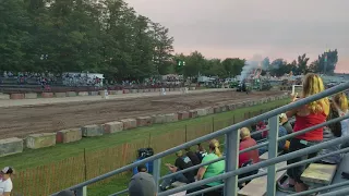 Highly Addictive Tractor Pulling Fergus Ontario 2017