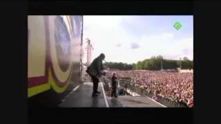 Madness Live - Pinkpop 2009 - Embarressment