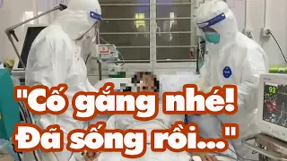 "Cố gắng nhé! Đã sống rồi..."