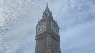 (THE BONG IS BACK) Big Ben Chimes 11 (Remembrance Sunday)