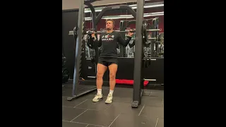 Smith Machine Hack Squat