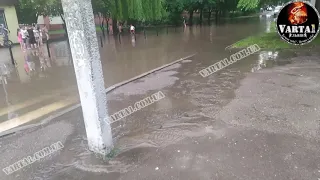 У Львові затопило частину вулиці Наукової