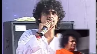 Sonu Nigam (Live Performance) - Sukh Ke Sab Saathi