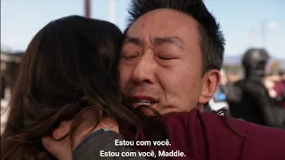 #911onFOX: 3x14 - Chimney and Maddie embrace after her rescue