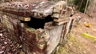 I found a open casket! Old abandoned West Virginia cemetery