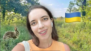 Learn Ukrainian OUTSIDE - Go for a walk with me! | Ukrainian for Beginners