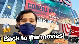 Let's Go To The Movies! Godzilla VS Kong (Movie Theatre Experience) / Rafa Cano