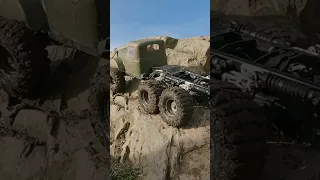 😱 CRAZY 6x6 MILITARY CRAWLER #youtubeshorts #6x6 #Military #rc #traxxas #trx6