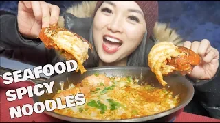 SEAFOOD SPICY NOODLES *Lobster + Shrimp (MUKBANG OUTSIDE) *LETS EAT | SASVlogs