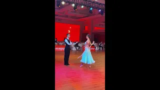 謝子昂、邵雅雯 Waltz show 表演