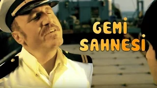 Gemi Sahnesi | Kutsal Damacana Türk Komedi Filmi