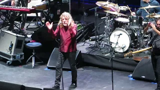 Robert plant live in the 3 arena oct 2018 BLack dog