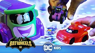 Pegadinha Brilhante do Batwheels! | Batwheels em Português 🇧🇷 | @DCKidsInternational