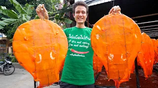 Unique Thai Food - DUCK GUITAR!! Extreme Crispy Skin in Bangkok!