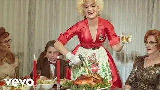 Katy Perry - Cozy Little Christmas (Official Fan)