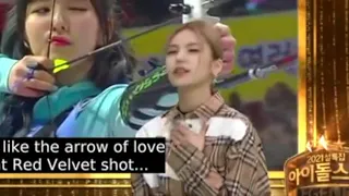 Yeji getting attacked by Red Velvet's arrow of love + Hyunjin's reaction | ITZY | Stray Kids #shorts