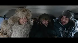 А зачем вы каску напялили? Сейчас узнаешь!!! Фрагмент из фильма Как я стал русским.