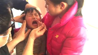 インフルエンザの検査を受ける3歳のトレーシー×3回 ★3 years old tested for influenza★