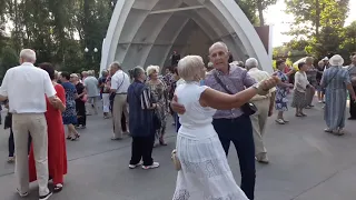 Налейте шампанского!!!💃🌹Танцы в парке Горького!!!💃🌹Харьков 2021