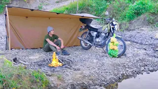 Solo motor camping, Tarp shelter, Cocking, Eating fruits