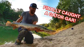 Fishing the TRINITY RIVER for ALLIGATOR GAR (River Fishing for Gar)