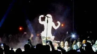 "Ojos Asi" (Live) - Shakira - Oakland, Oracle Arena - October 22, 2010