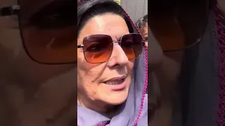 Islamabad: Former Prime Minister Imran Khan's Sister Aleema Khan Media Talk outside SC:#Imrankhan