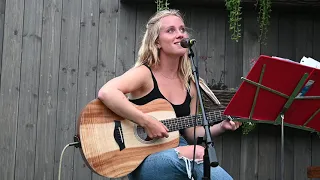 cover of "Nothing Compares 2 U" by Sinéad O'Connor