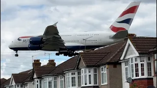 would you live in that house ? Heathrow airport London LHR ! Plane-spotting [29-05-2024]