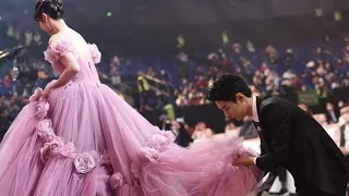 song weilong helped seven tang at red carpet xiao zhan helps to carry yangzi dress weibo night 2021