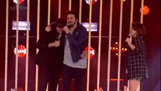 Luan Santana cantando "anti-amor" ao lado do Gustavo Miotto no Só Toca Top.