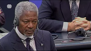 Am 28. Februar 2002 hielt UN Generalsekretär Kofi Annan eine Rede im Deutschen Bundestag