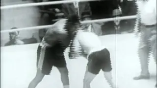 Archie Moore vs Yvon Durelle I 12-10-1958