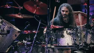 TVMaldita Presents: Aquiles Priester playing The Glory of the Sacred Truth (Edu Falaschi)