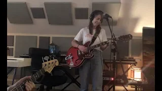 Angie McMahon - Silver Springs (Fleetwood Mac Cover, Phone Footage)