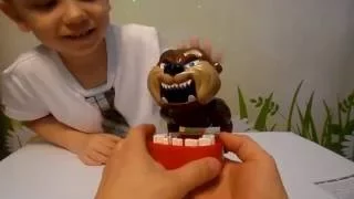 Dog bitey toy surprise . Собака-кусака игрушка в сюрпризе