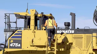 Komatsu D475A 8 Mining Dozers Prioritize Operator Comfort