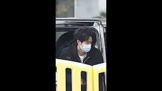 19/12/20 WangYibo arrives in Hunan Building, recording the second day of DayDayUp