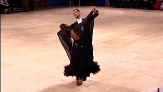 Mirko Gozzoli & Edita Daniute | UK Open Professional Ballroom 2011 | Solo Slow Waltz 😍