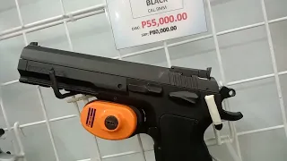 Gun show 2023 at SM Megamall mega trade hall