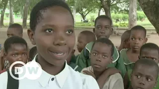 Kampf gegen die Kinderehe in Malawi | DW Deutsch