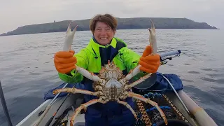 Fishing Around The lighthouse & A Giant Deep Water Spider Crab