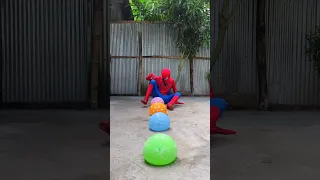 spider-man Water balloon popping #shorts #balloon_pop