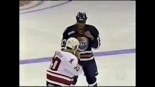 Georges Laraque vs Sandy McCarthy